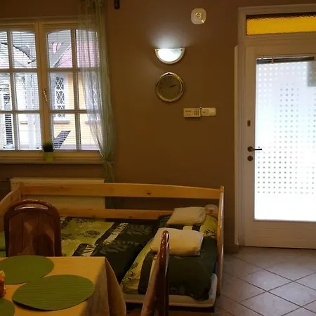 Patricia With Garden Appartement *