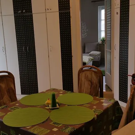 Patricia With Garden Appartement *